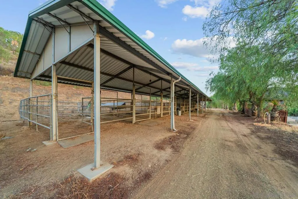 30920 Palm Ave, Hemet, California 92543 home-pic-35